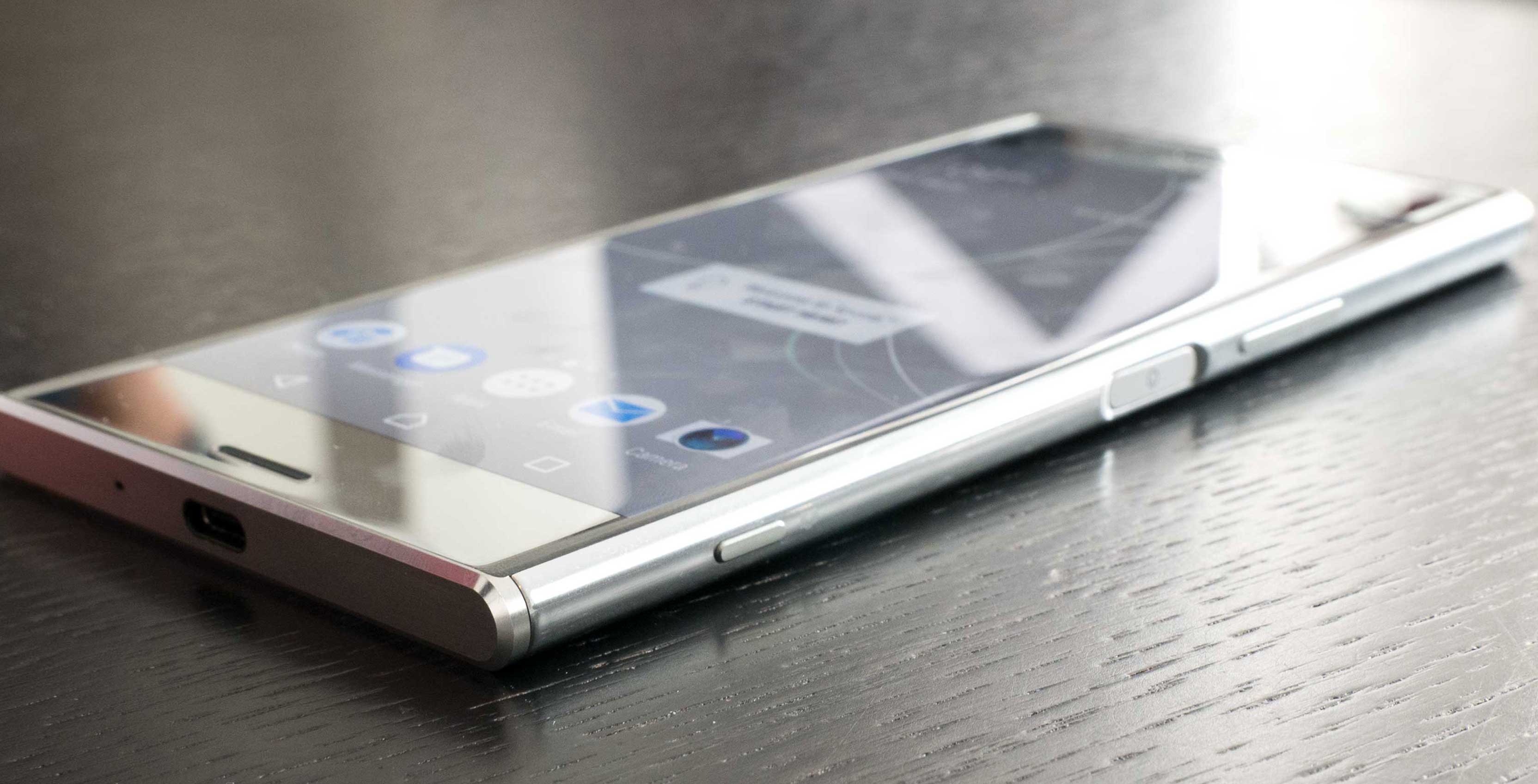 smartfon Xperia XZ Premium
